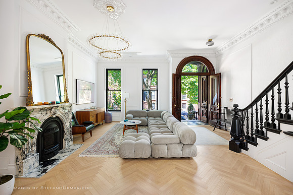 BIGAPPLEVIDEO_INTERIOR-58
